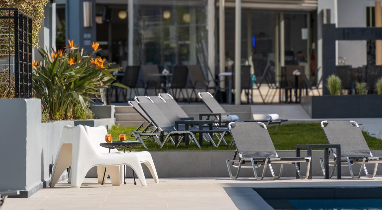 Sunrise Village Hotel Platanés