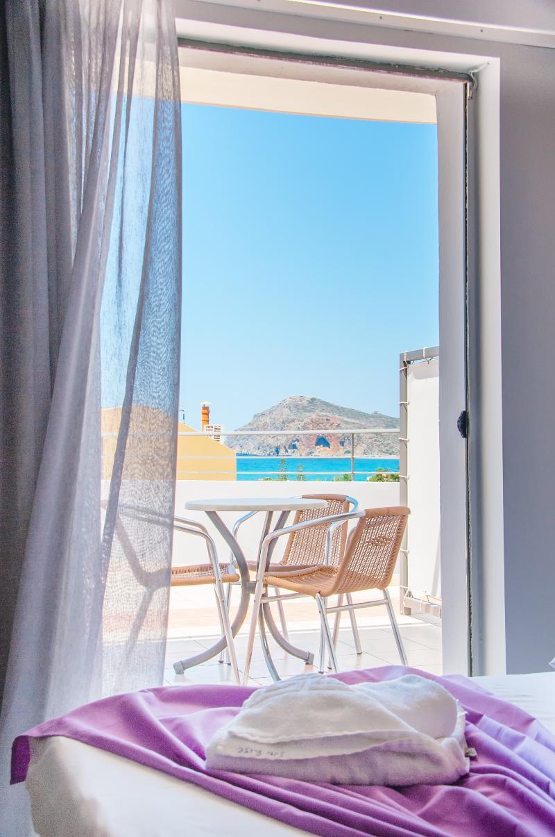 Sunrise Village Hotel 3*