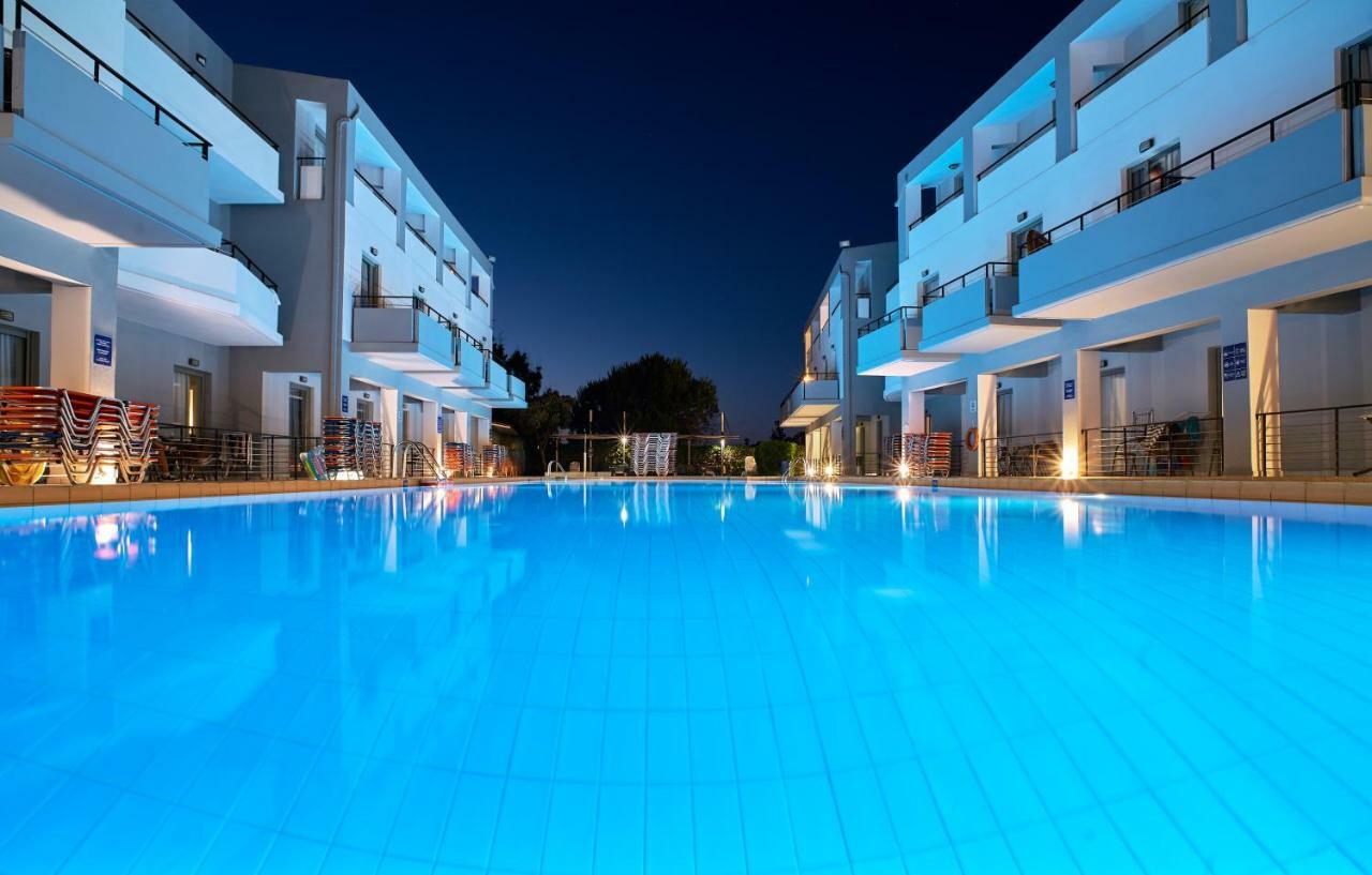 Sunrise Village 3* Platanés